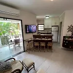 Condominio Wembley Tenis, Praia Das Toninhas, Ubatuba-Sp