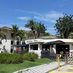 Condominio Wembley Tenis, Praia Das Toninhas, Ubatuba-Sp